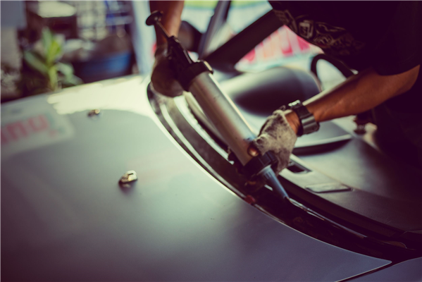 Tips to maintain your windshield glass during monsoons