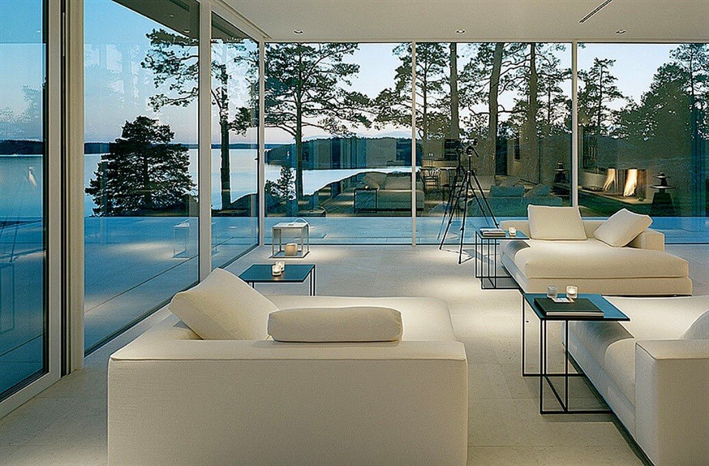Glass Partitions for Luxurious Home Interiors