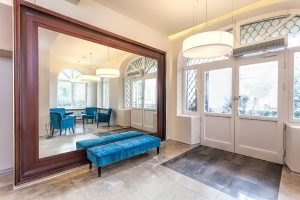 5 Reasons Why Interior Glass Can Enhance Your Home Décor