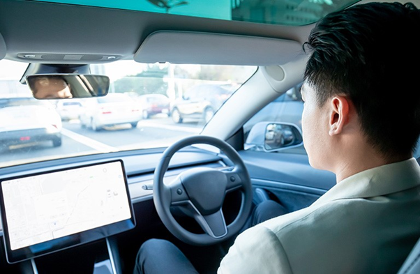 Car Head-Up Displays Are Revolutionizing Driving