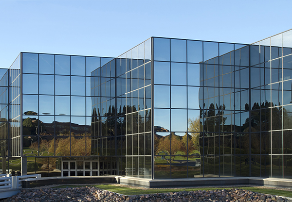 5 Stylish Ways to Use Window Glass in Your Offices