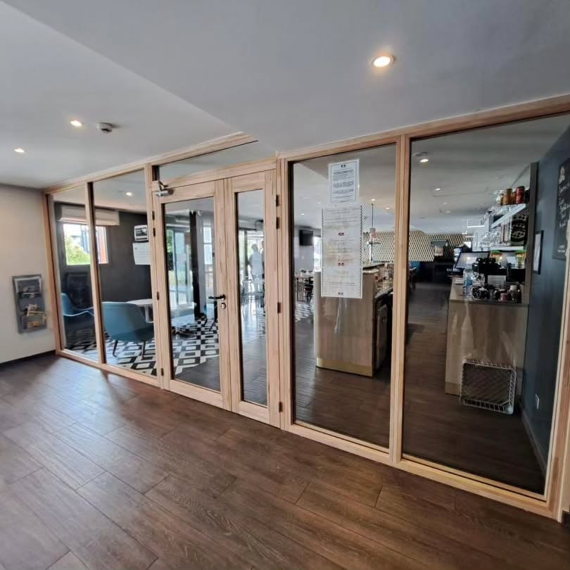 Top Applications for Fire Resitant Glass