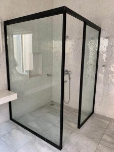 Ideal Bathroom Renovation: 3 Types of Glasses You Should Go For